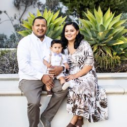 Photo by: @GlennPictures | www.glennpictures.com Parents and young child during an outdoor Monrovia family photography session